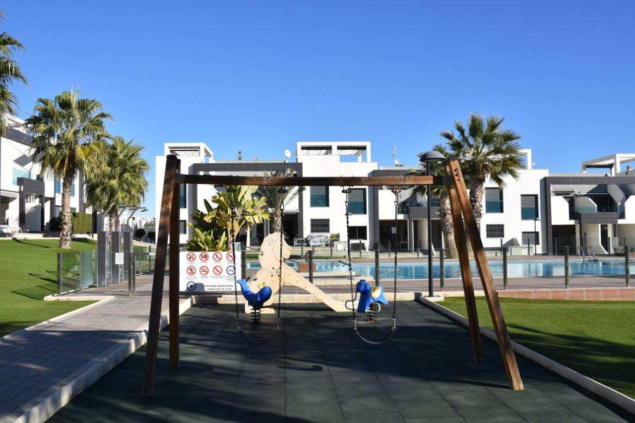 Апартаменти Penthouse Oasis Beach II La Zenia Dehesa de Campoamor  Екстер'єр фото